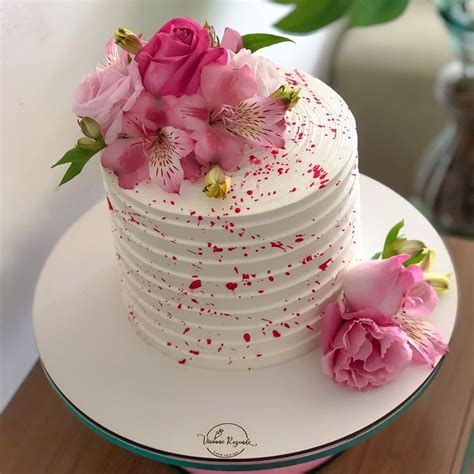 bolos de aniversário feminino